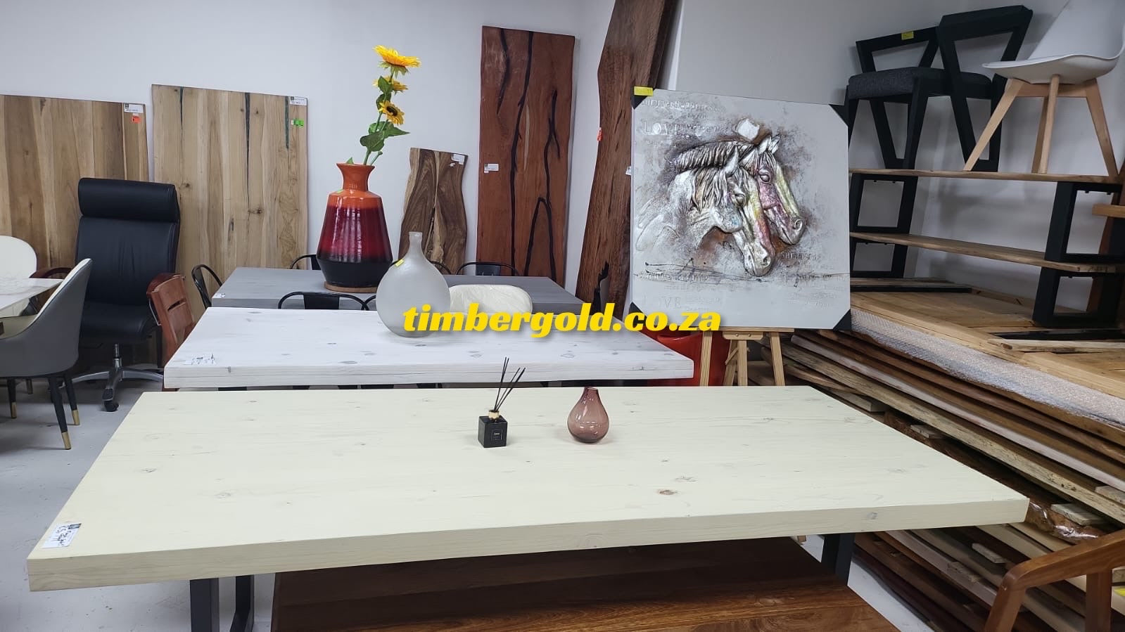 Cream washed Pine