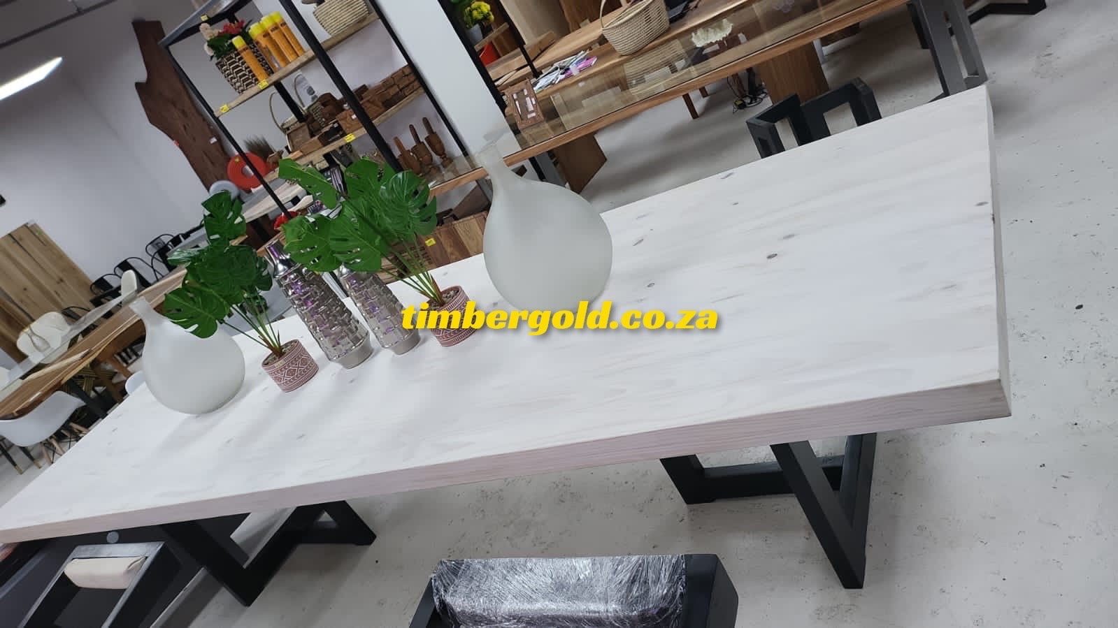Washed Pine table