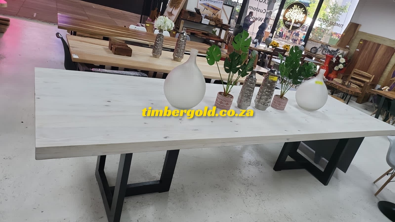 Washed Pine table