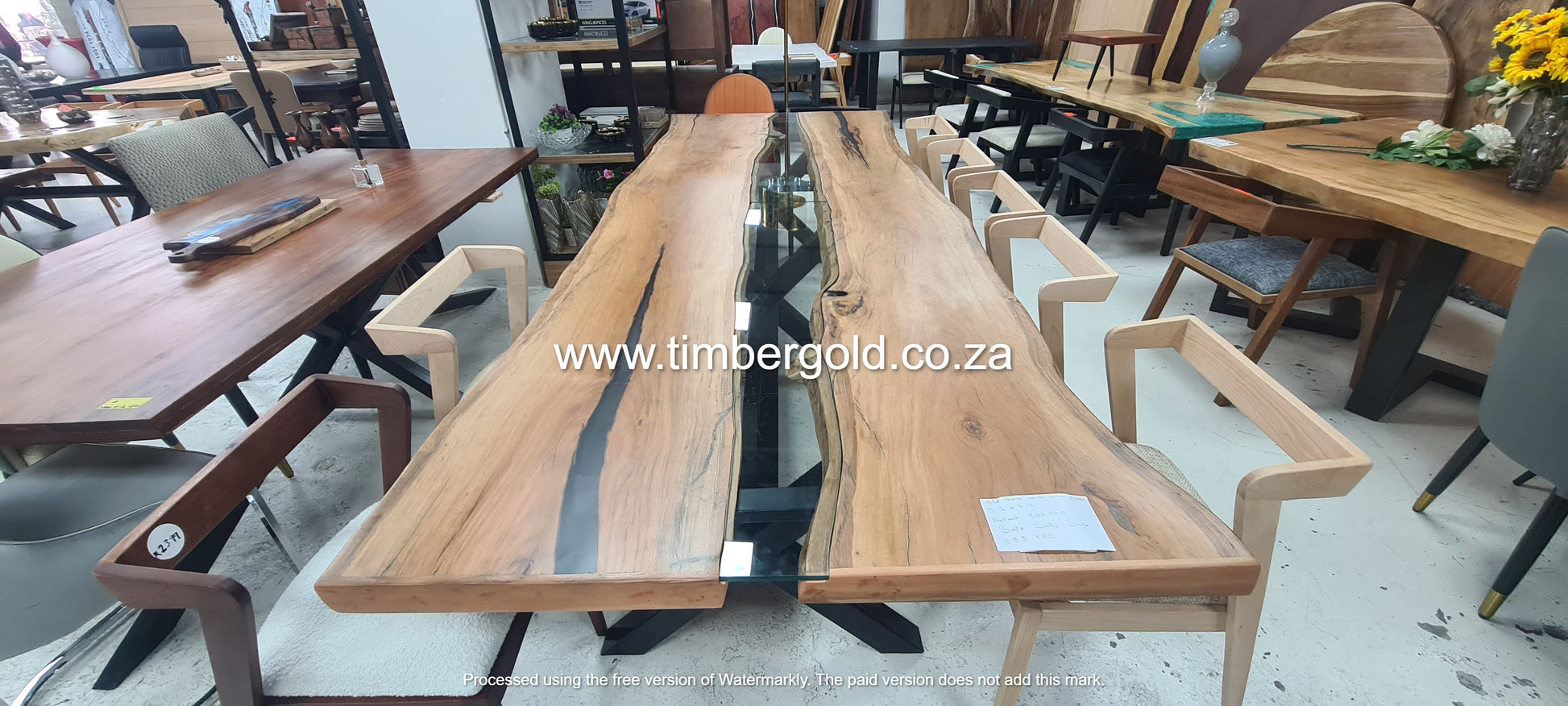 Glass insert table