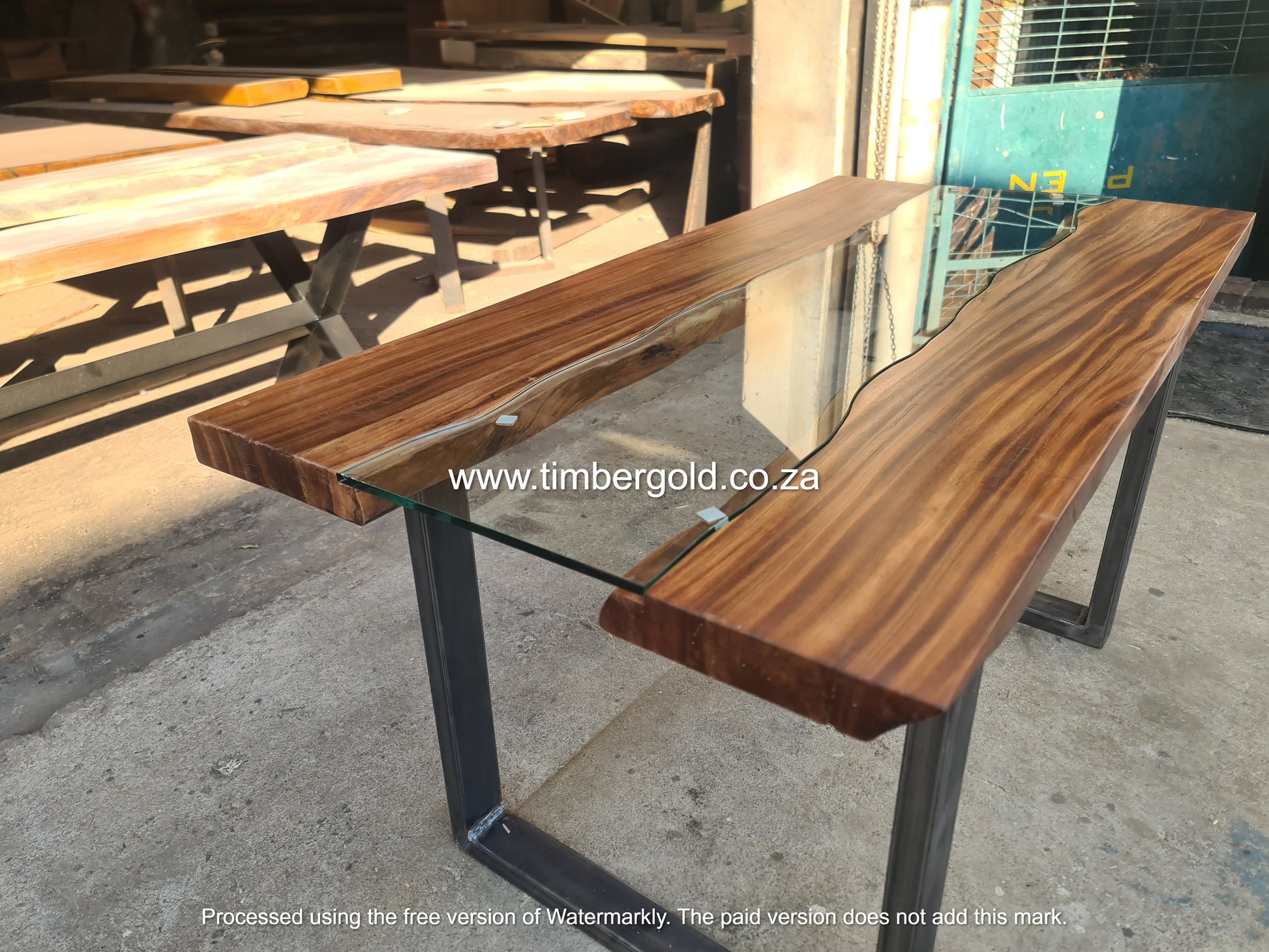 Glass insert table (Golden Walnut)