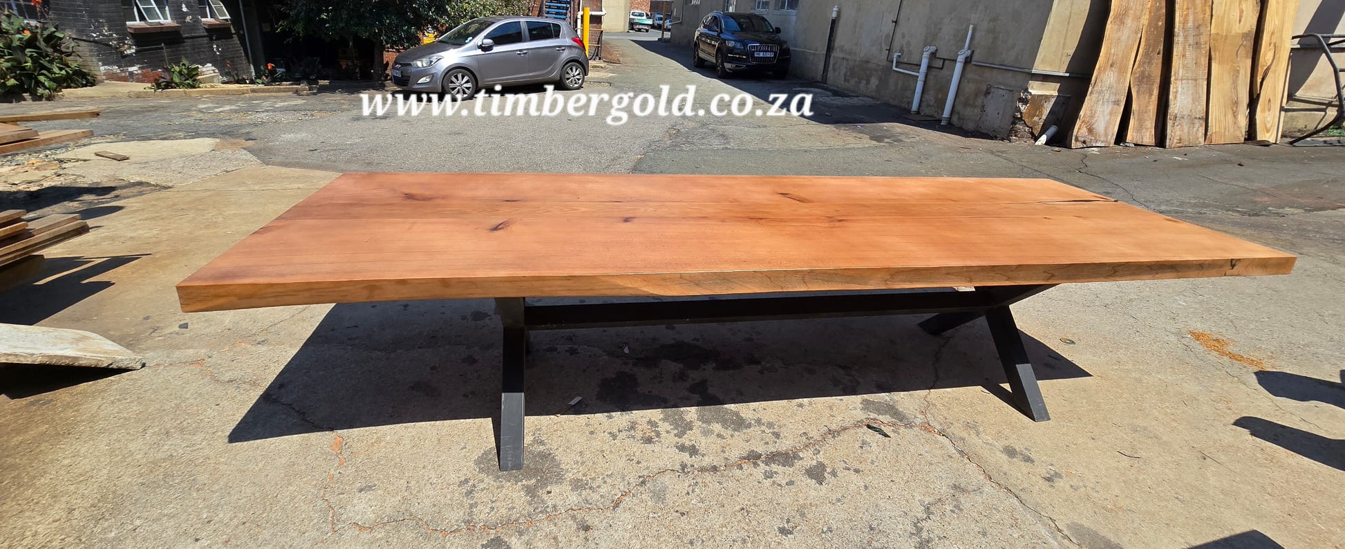 Live edge African maple with Oak insert.