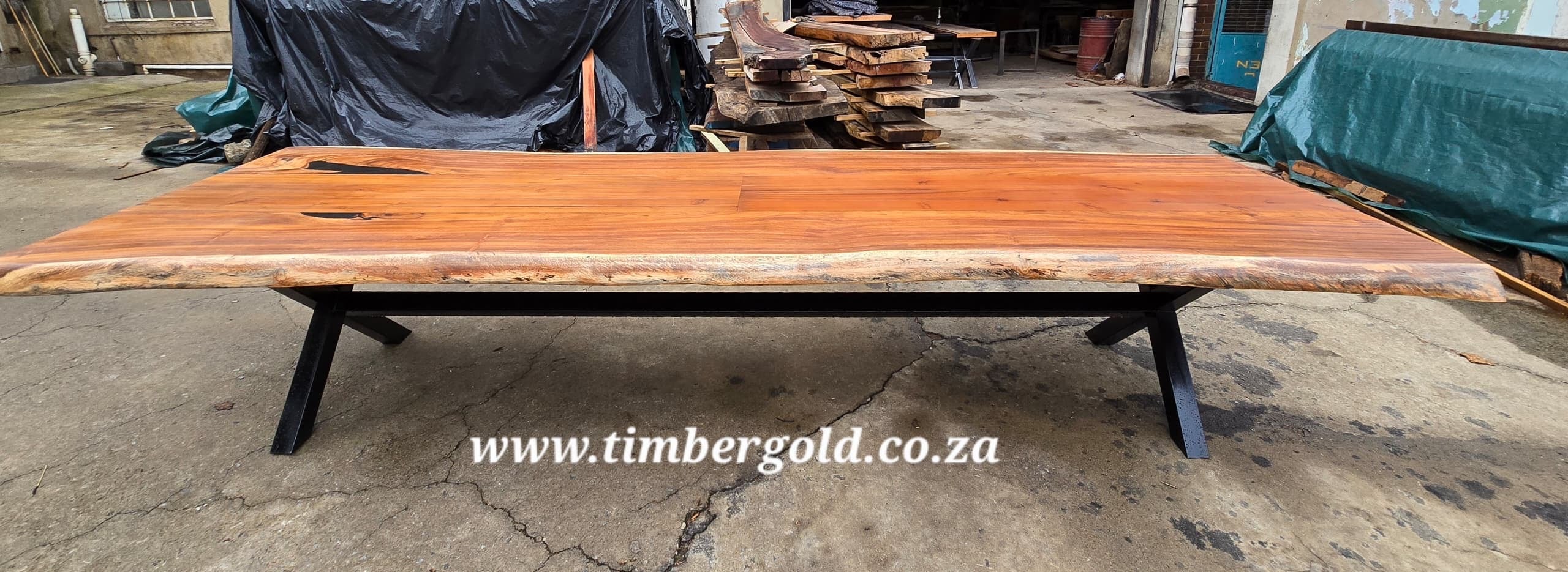 Live edge Wild Walnut Dining/Conference Table – TIMBERGOLD