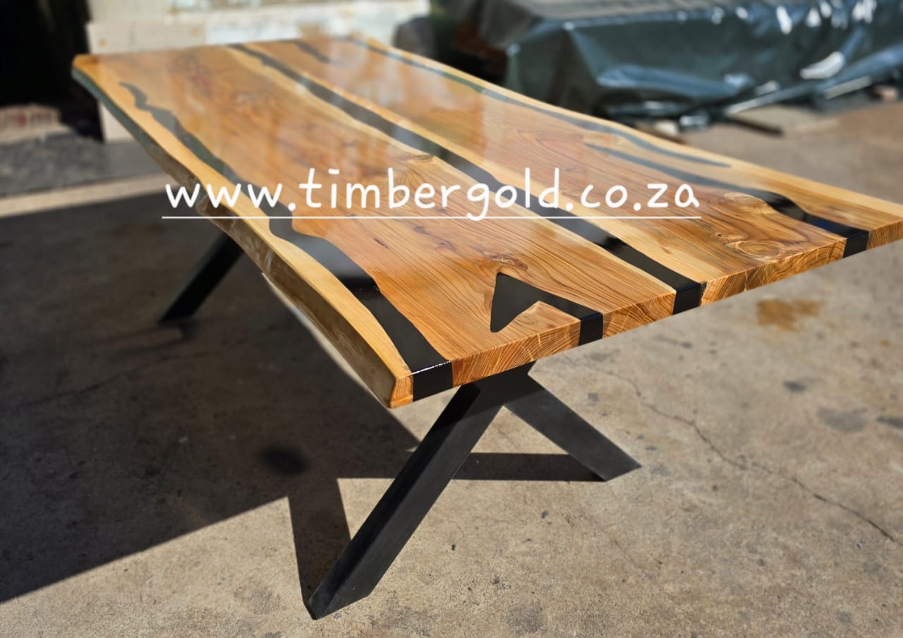 Epoxy resin table
