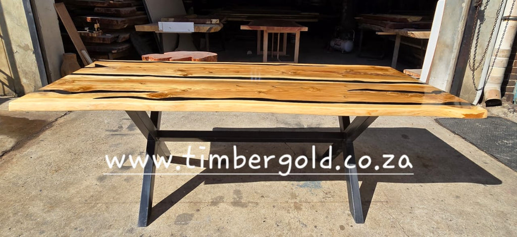 Epoxy resin table