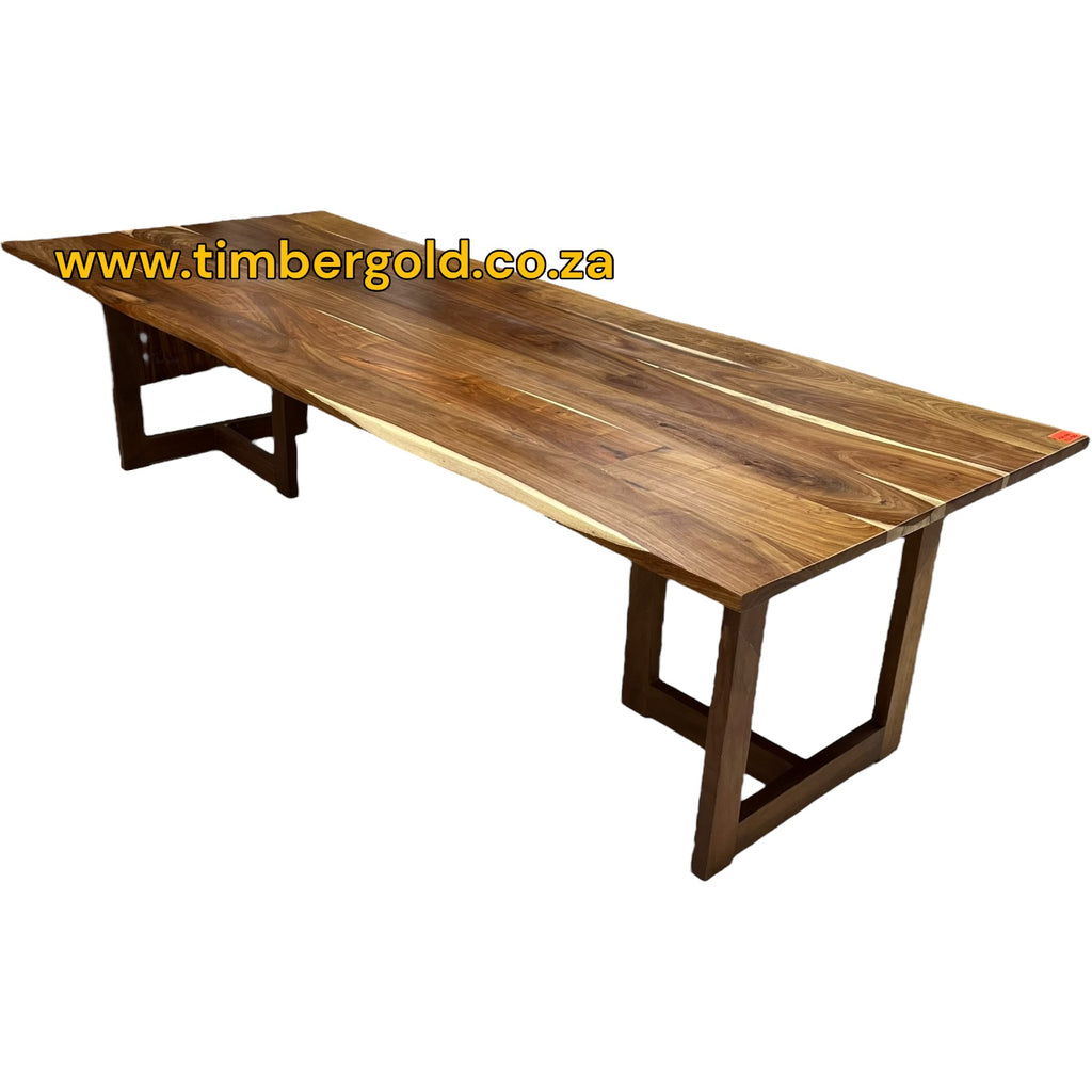 Kiaat Table