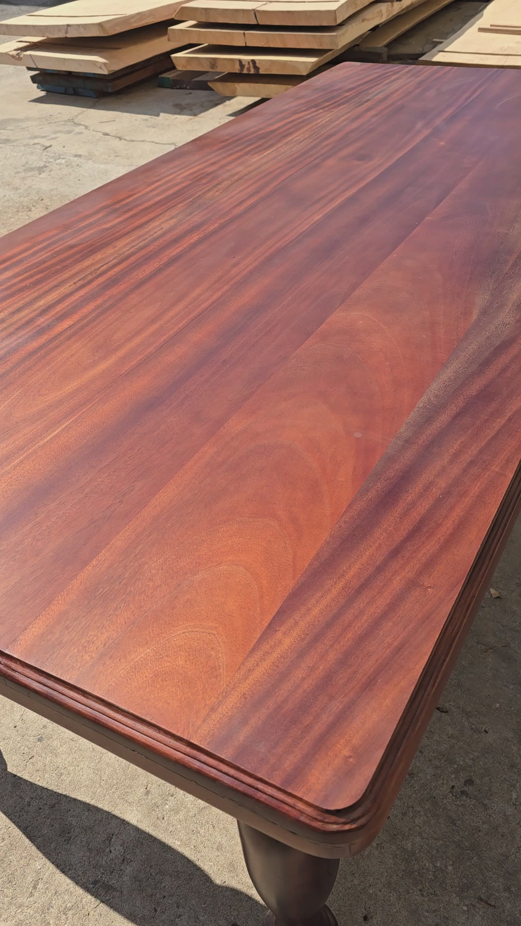 VICTORIAN MAHOGANY TABLE