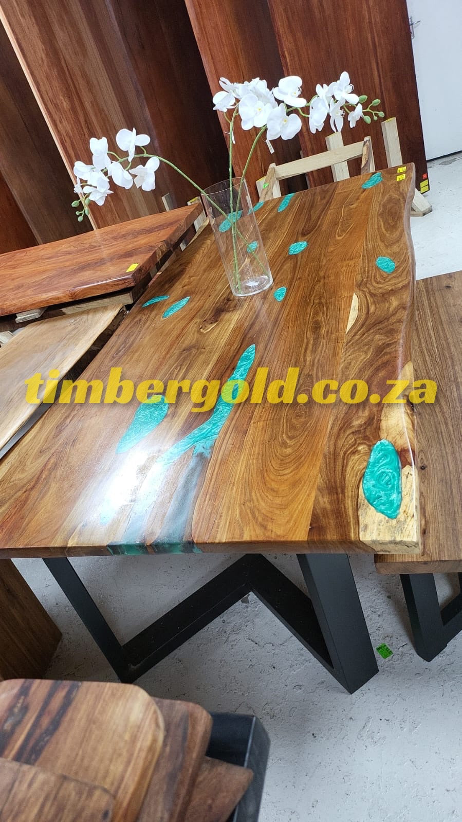 Moza walnut